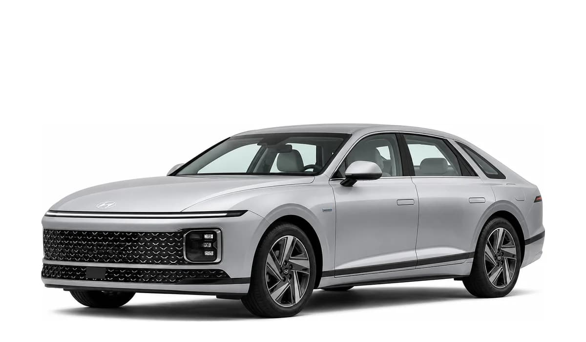 Hyundai آزرا GCC ۲۰۲۶